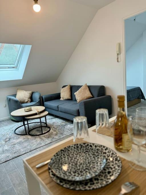 Superbe Appartement Tres Calme Et Confortable Reims Esterno foto
